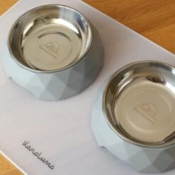 KaraLuna Napfset Mit 4 Napf Einsätzen 0,7 Cm³ -Heimtierbedarf Rabatte 33d2a29656c13d598f29e9bf12241fac7230ee94 1421232 de DE b409154ac874115a4bac0e1a5fafe90378db706e2jCQGx1