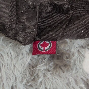 Canadian Cat Company Plüschbett Sarnia S Hellgrau 9 Canadian Cat Company Plüschbett Sarnia S Hellgrau – Bild 7